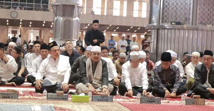 Bupati Tanjab Barat Jadi Khatib Jumat di Masjid Istiqlal Jakarta